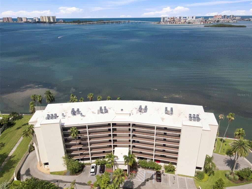 55 ROGERS STREET UNIT 204 CLEARWATER, FL 33756