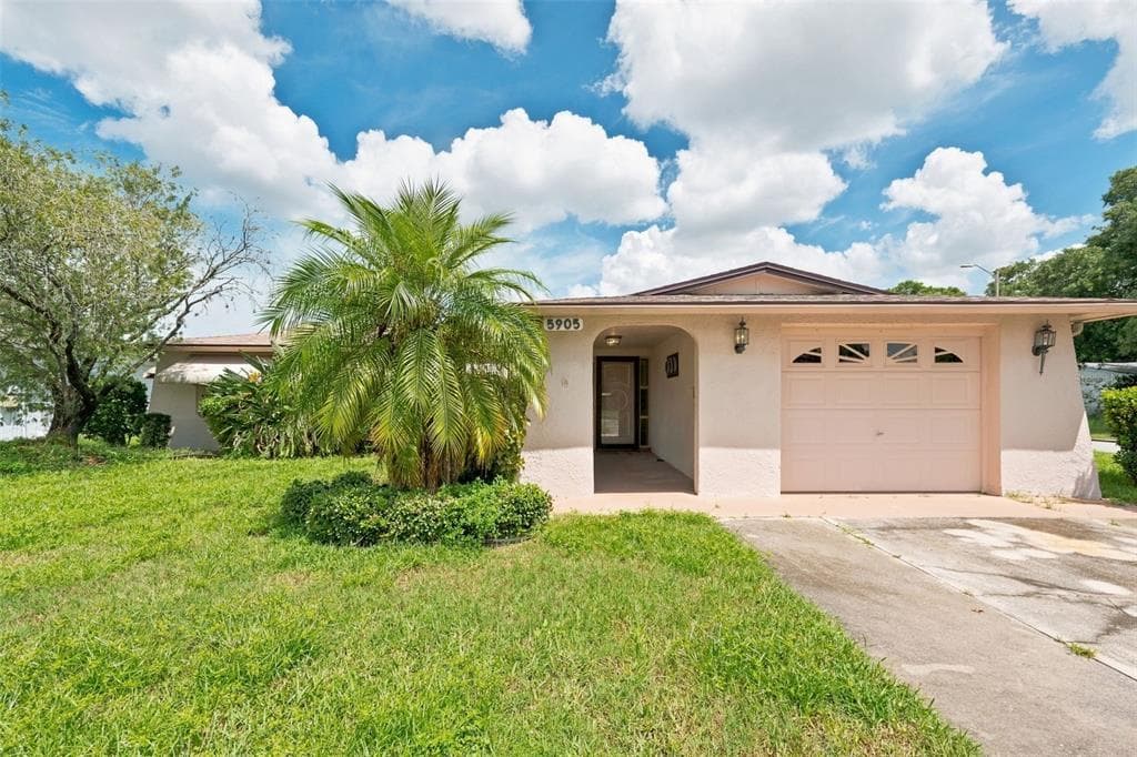5905 LANATE AVENUE NEW PORT RICHEY, FL 34652