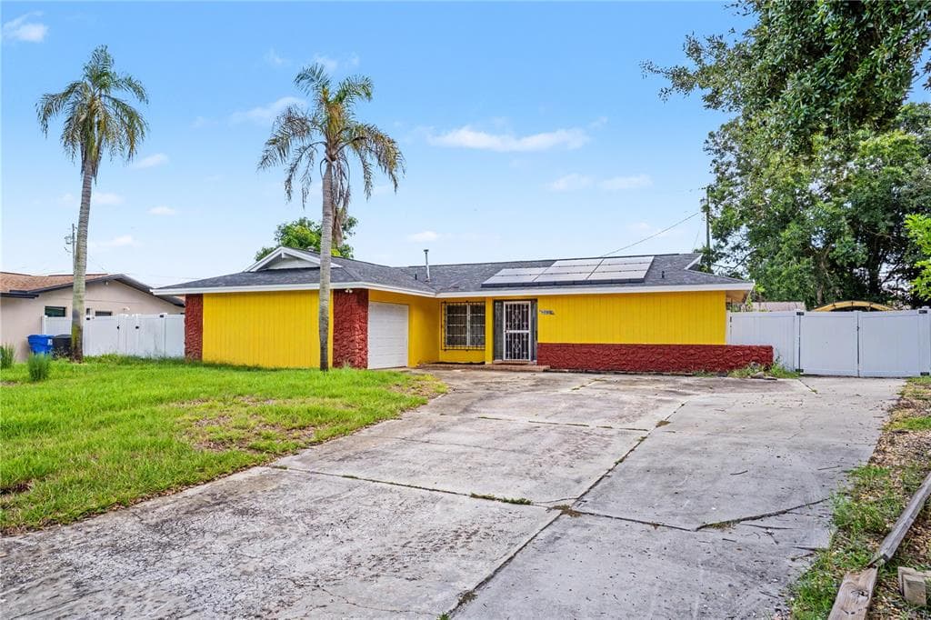 1874 62ND PLACE S ST PETERSBURG, FL 33712