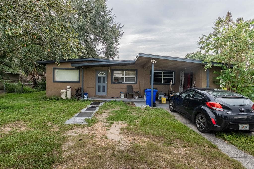 2021 S CRYSTAL LAKE DRIVE LAKELAND, FL 33801