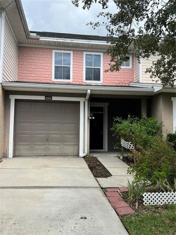 8104 BALLY MONEY ROAD TAMPA, FL 33610