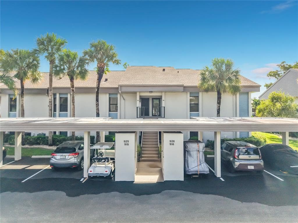 5925 TRAILWINDS DRIVE UNIT 925 FORT MYERS, FL 33907
