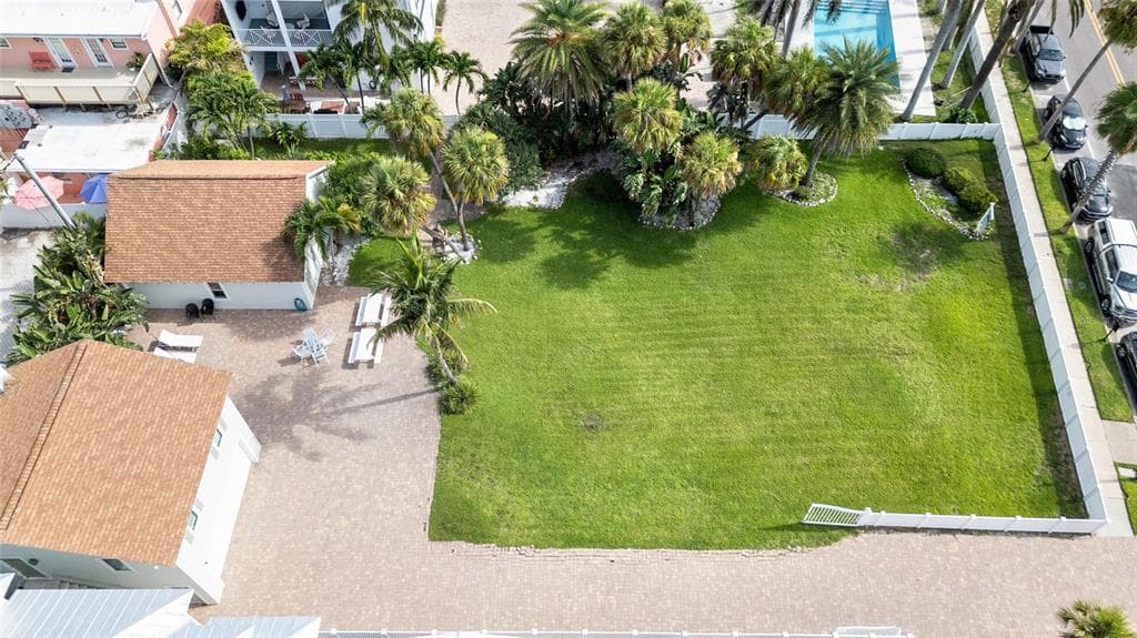 702 PASS A GRILLE WAY ST PETE BEACH, FL 33706