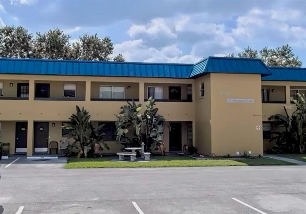 439 S PAULA DRIVE UNIT 103 DUNEDIN, FL 34698