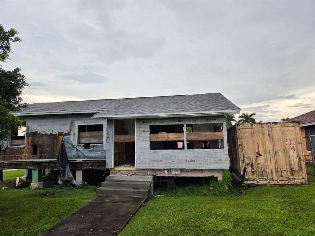397 ANNONA AVENUE PAHOKEE, FL 33476