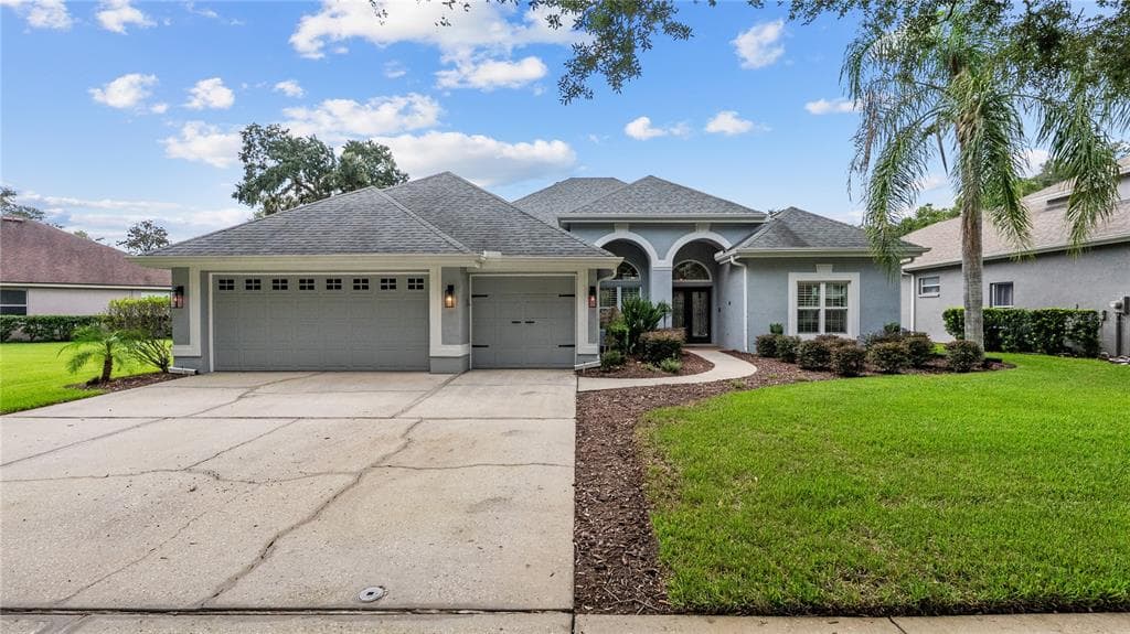 5924 CHERRY OAK DRIVE VALRICO, FL 33596