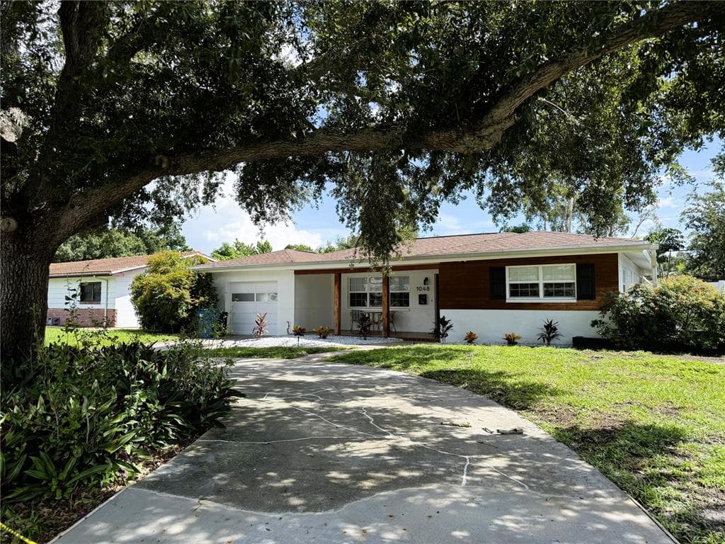 1048 40TH AVENUE NE ST PETERSBURG, FL 33703