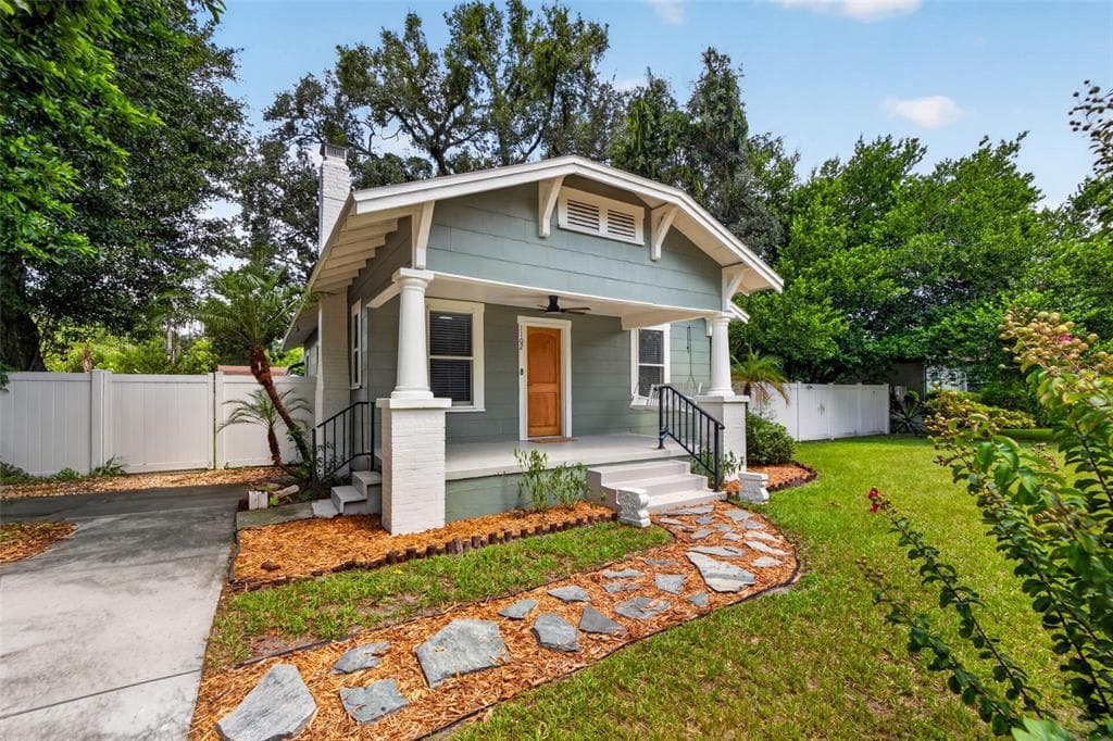1102 E CHELSEA STREET TAMPA, FL 33603