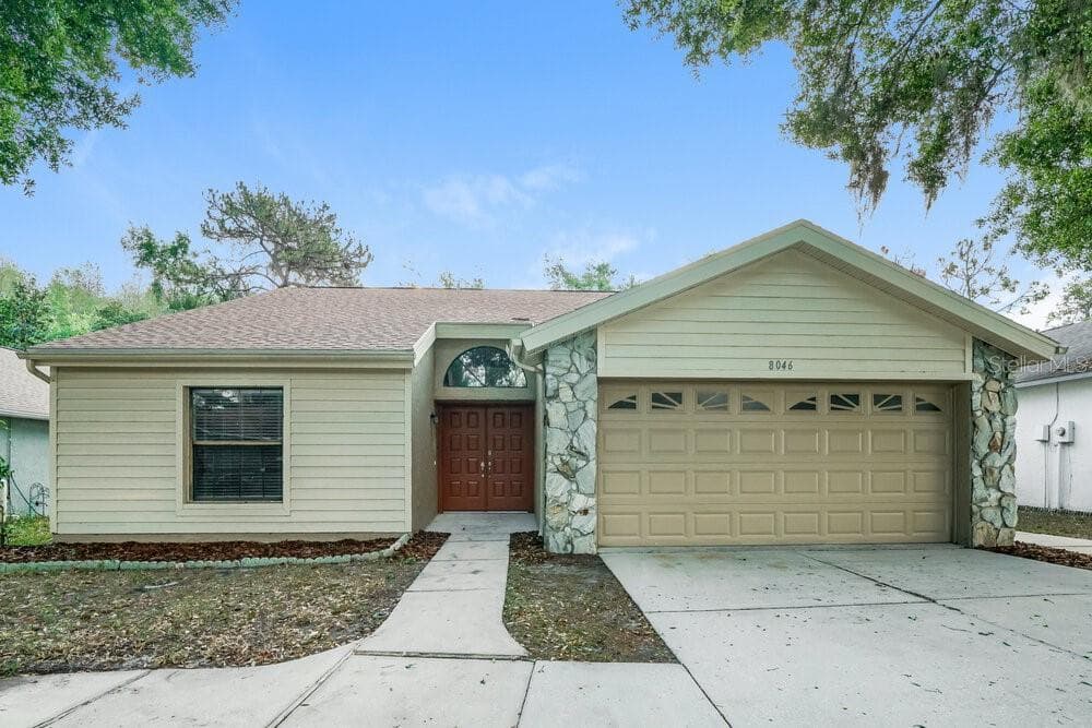 8046 HATHAWAY DRIVE NEW PORT RICHEY, FL 34654