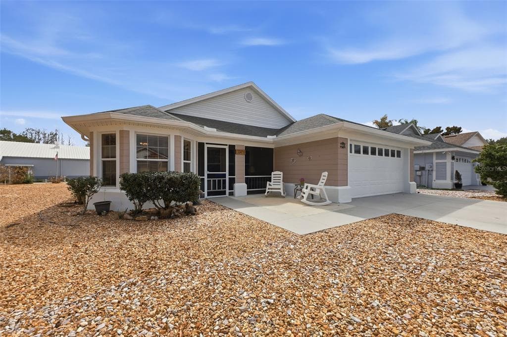 1736 CHALLENGER AVENUE DAVENPORT, FL 33897