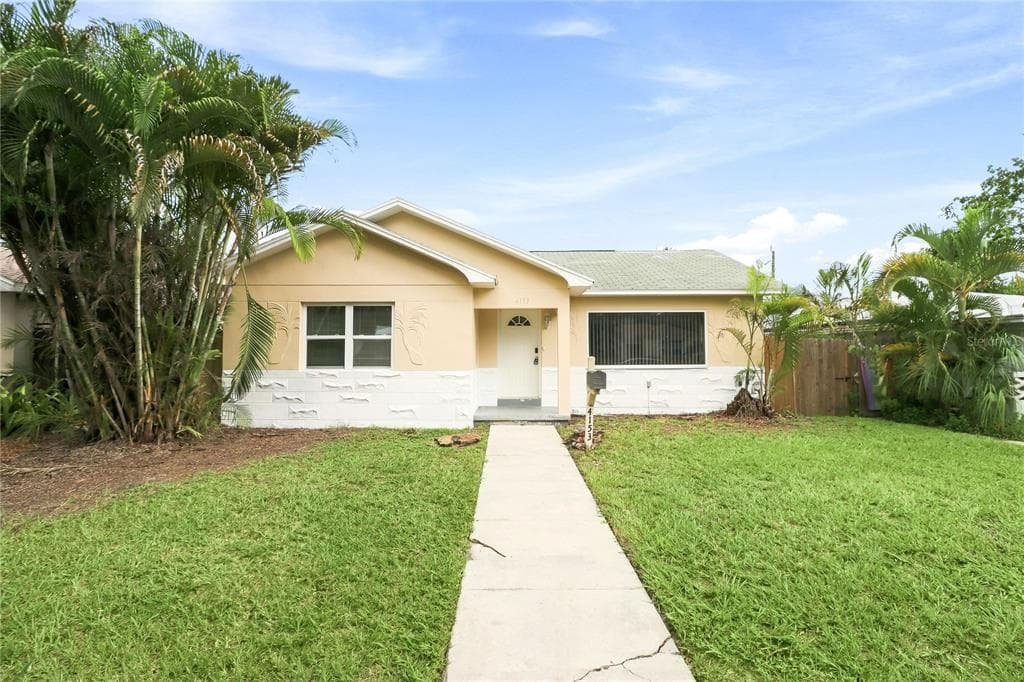 4153 2ND AVENUE N ST PETERSBURG, FL 33713