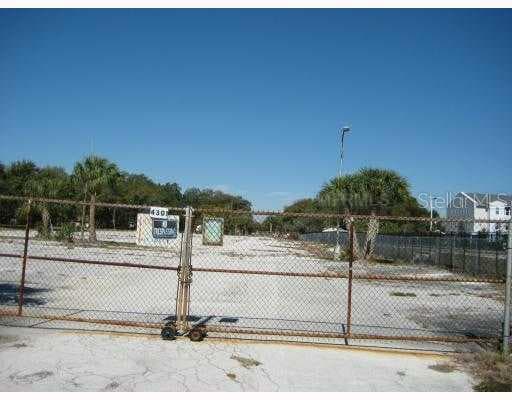 TAMPA BAY BOULEVARD TAMPA, FL 33614