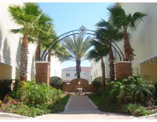 9876 MEADOW FIELD CREEK Tampa, FL 33626