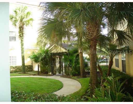 15002 ARBOR RESERVE CIRCLE UNIT 315 TAMPA, FL 33618