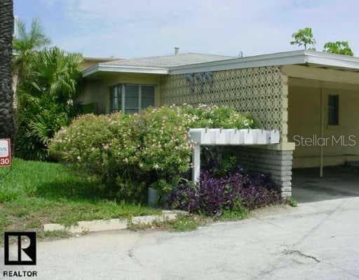 11295 Gulf BOULEVARD UNIT 1 Treasure Island, FL 33706