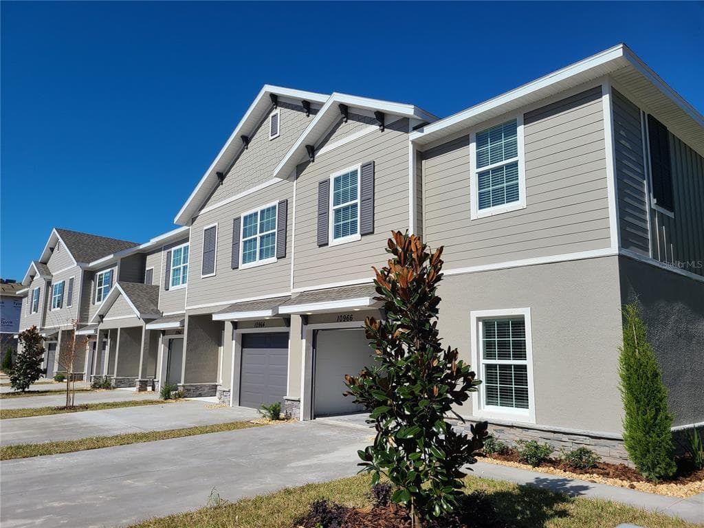 10960 QUICKWATER COURT RIVERVIEW, FL 33569