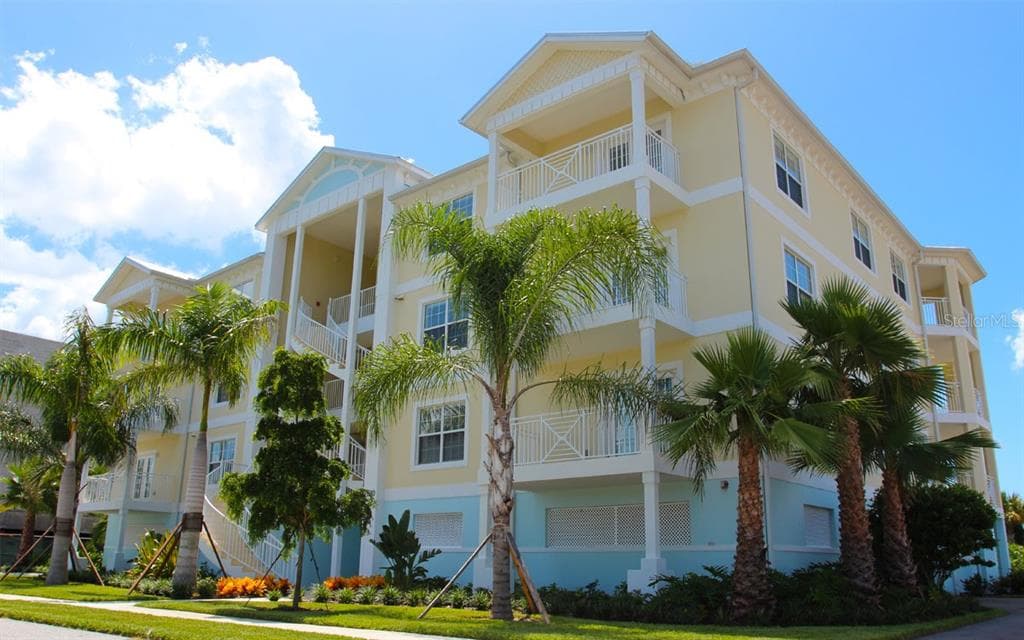 3439 79TH STREET CIRCLE W UNIT 302 BRADENTON, FL 34209