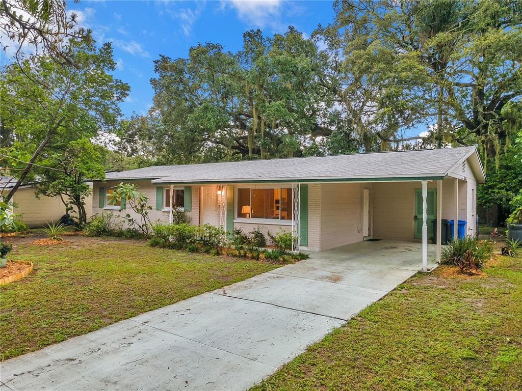 1006 HARDY DRIVE