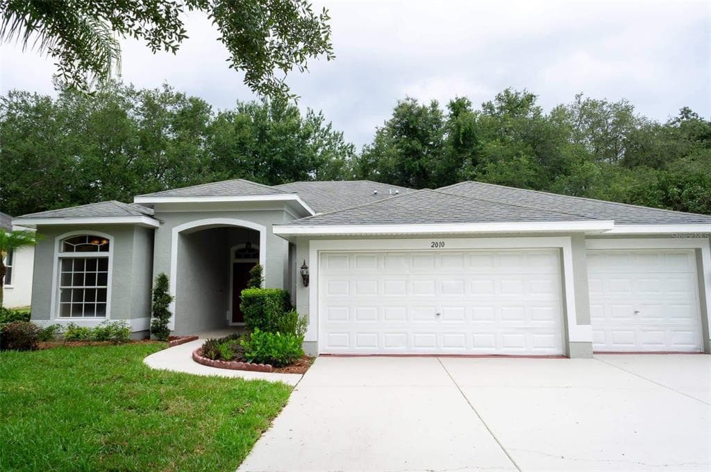 2010 RUTHERFORD DRIVE DOVER, FL 33527