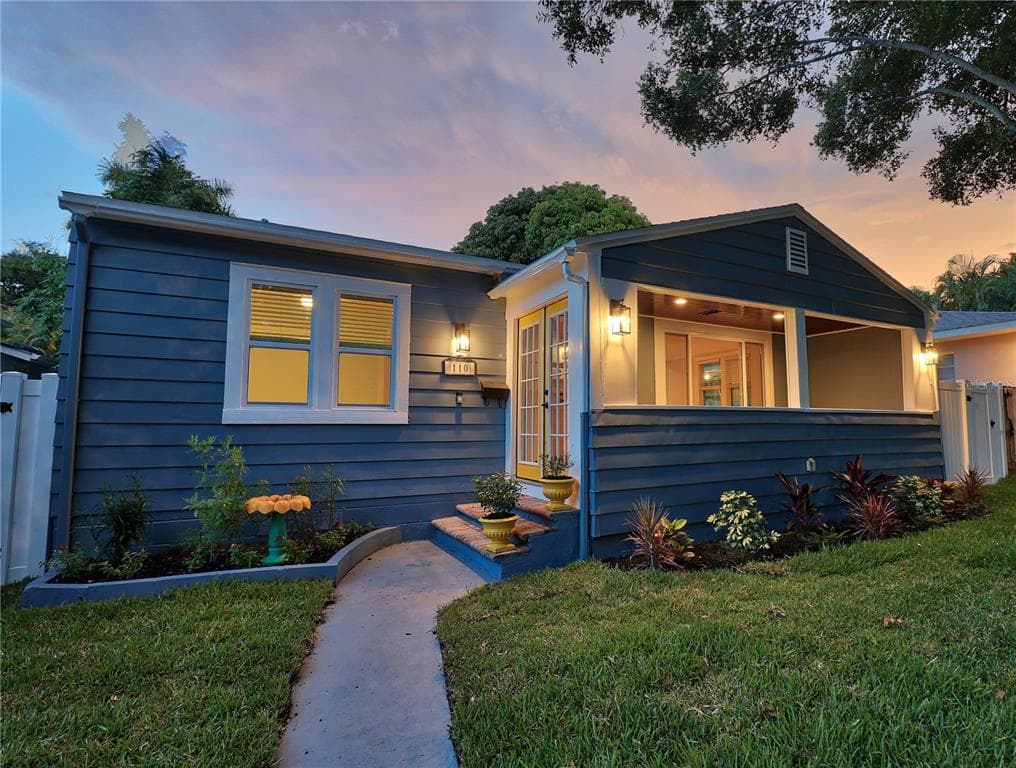 110 19TH AVENUE N ST PETERSBURG, FL 33704