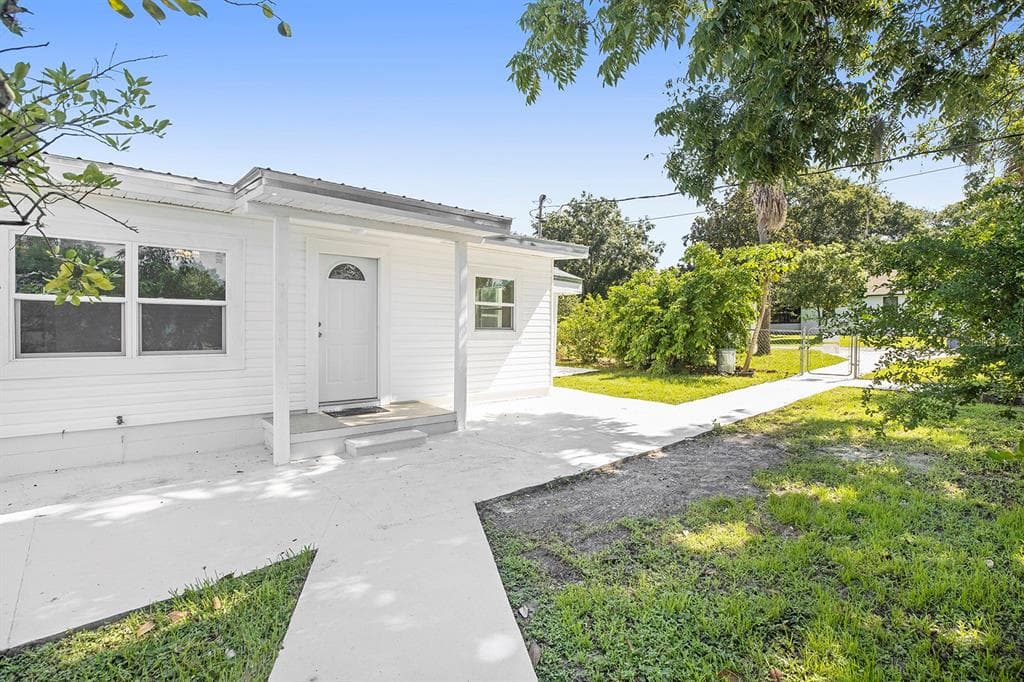 1307 OLIVE STREET