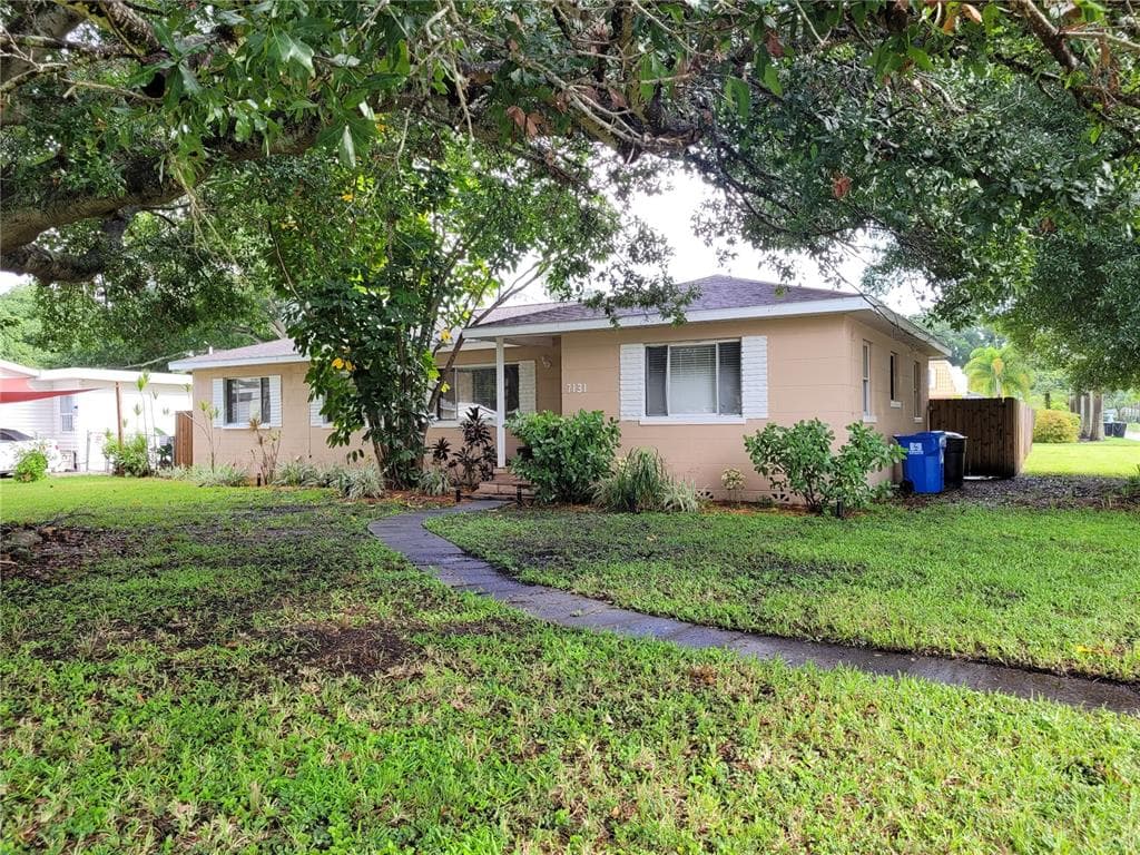 7131 GREVILLA AVENUE S SOUTH PASADENA, FL 33707