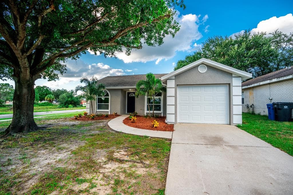 2106 INTERVISTA LANE VALRICO, FL 33594