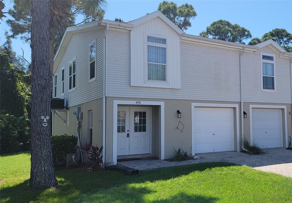 4958 MARINA PALMS DRIVE PORT RICHEY, FL 34668