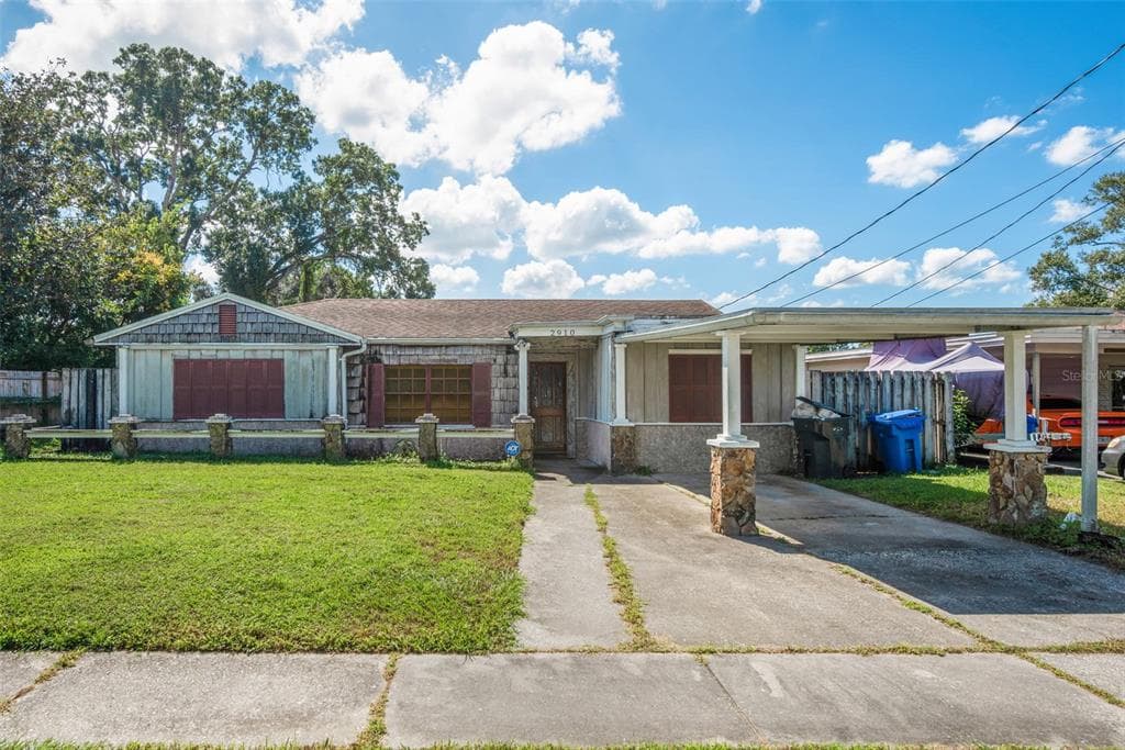 2910 W BURKE STREET TAMPA, FL 33614