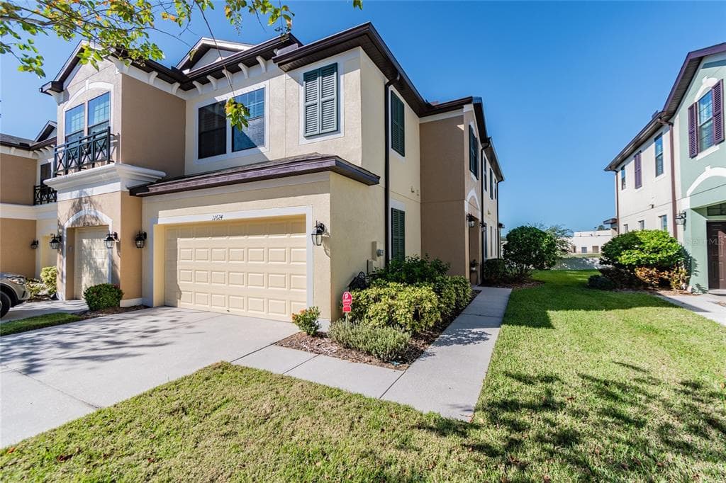 11624 CROWNED SPARROW LANE TAMPA, FL 33626