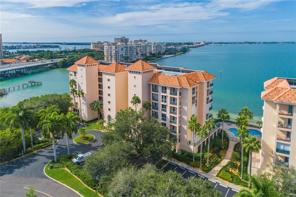 4830 OSPREY DRIVE S UNIT 403 ST PETERSBURG, FL 33711