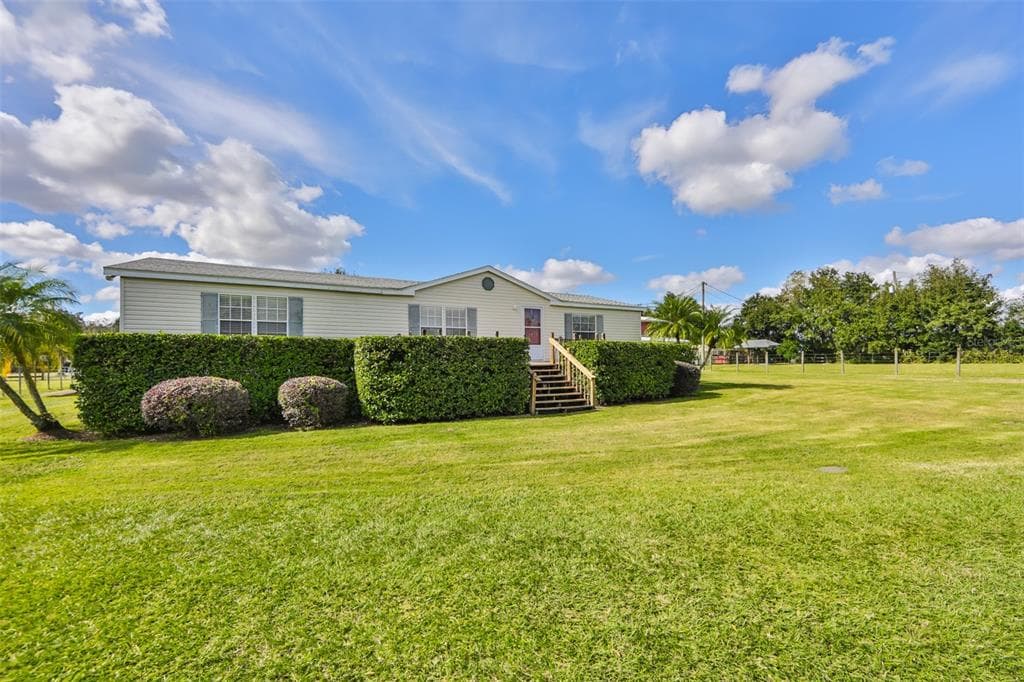 731 N FORBES ROAD PLANT CITY, FL 33566