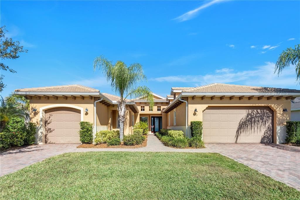 5212 LAKE OVERLOOK AVENUE BRADENTON, FL 34208