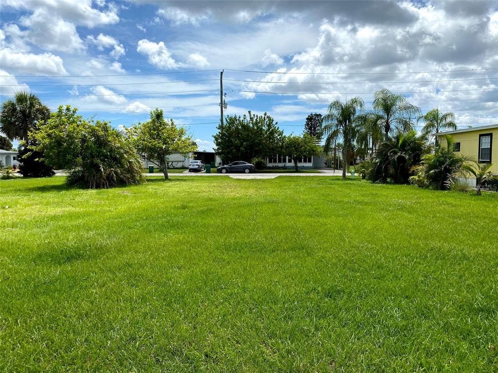 1412 FLAMINGO DRIVE
