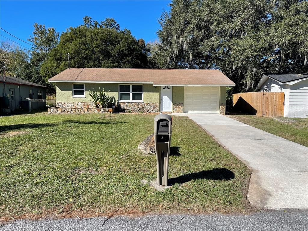 6837 MEDLAR DR NEW PORT RICHEY, FL 34653