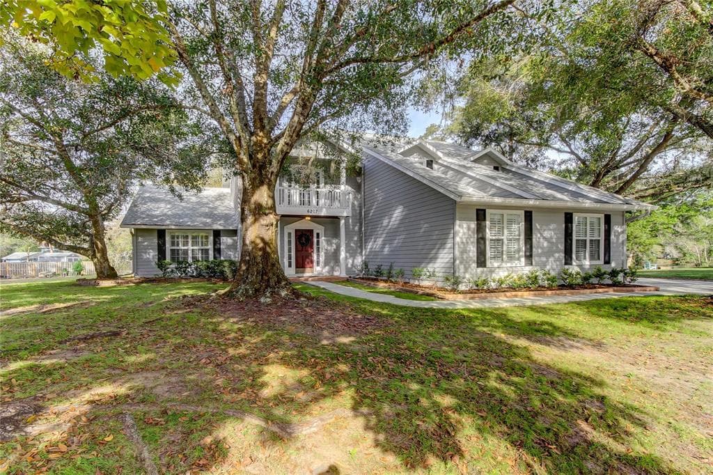 6207 98TH STREET E BRADENTON, FL 34202