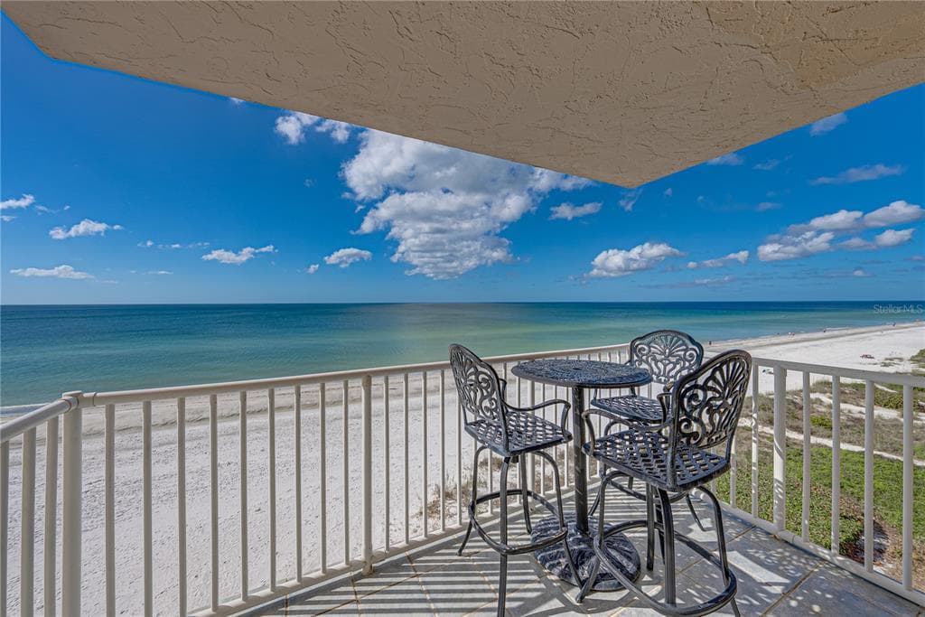18650 GULF BOULEVARD UNIT 501 INDIAN SHORES, FL 33785