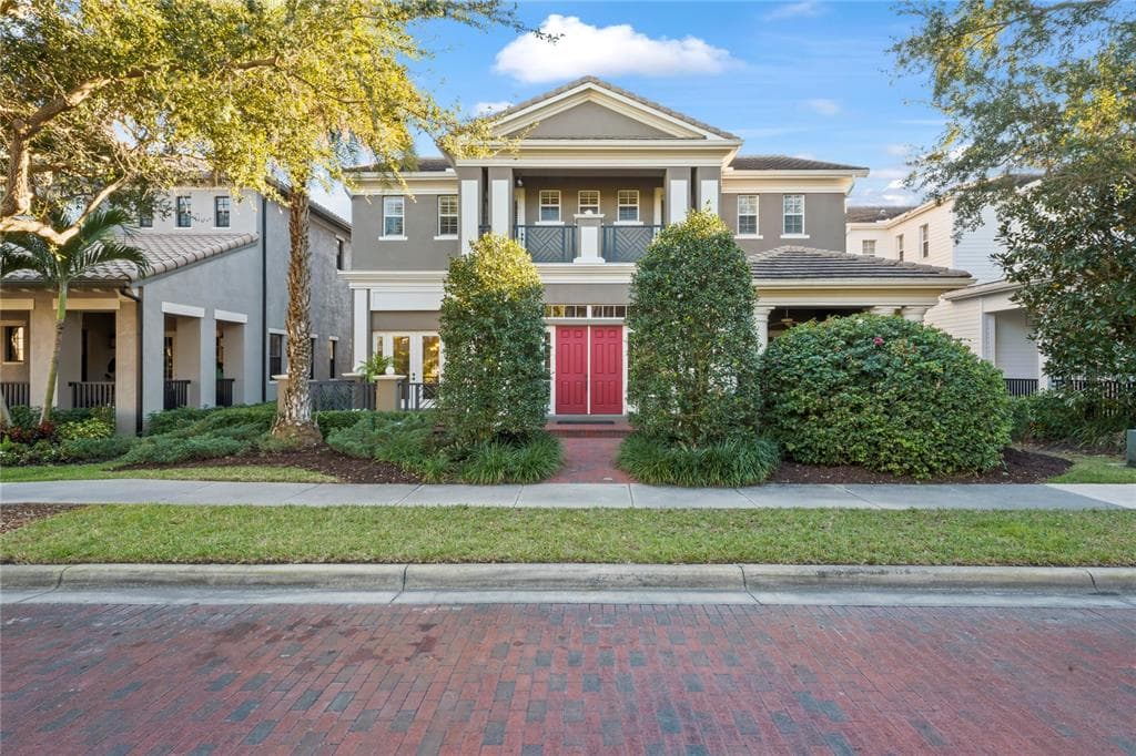 4904 YACHT CLUB DRIVE