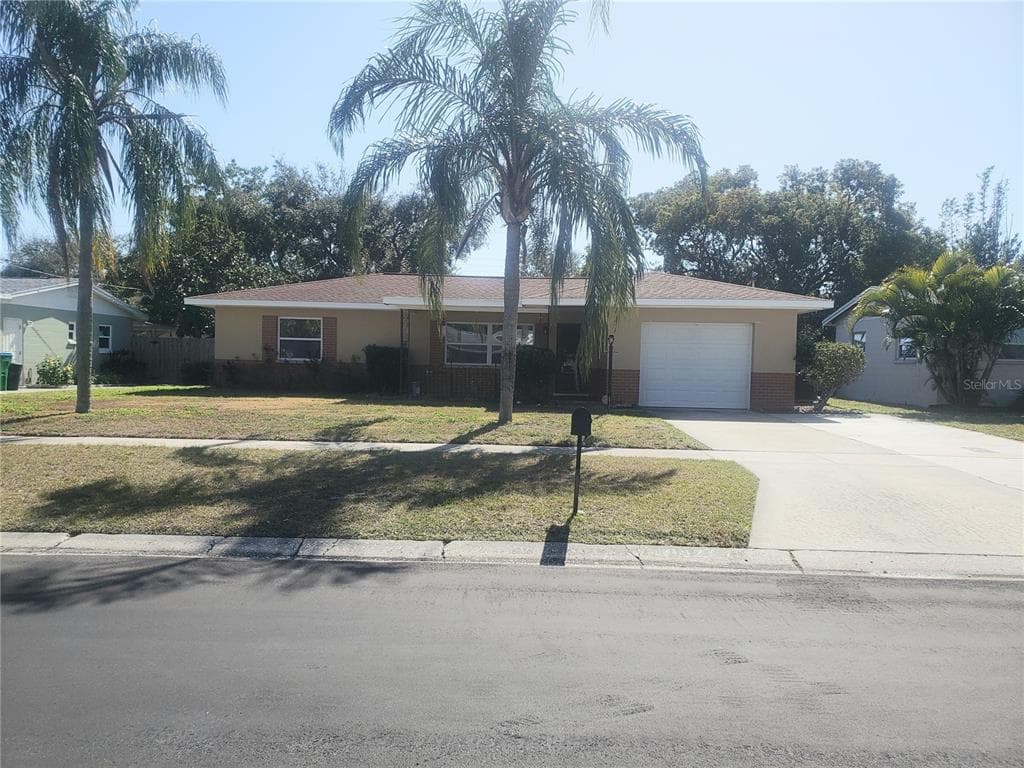 10824 87TH AVENUE SEMINOLE, FL 33772