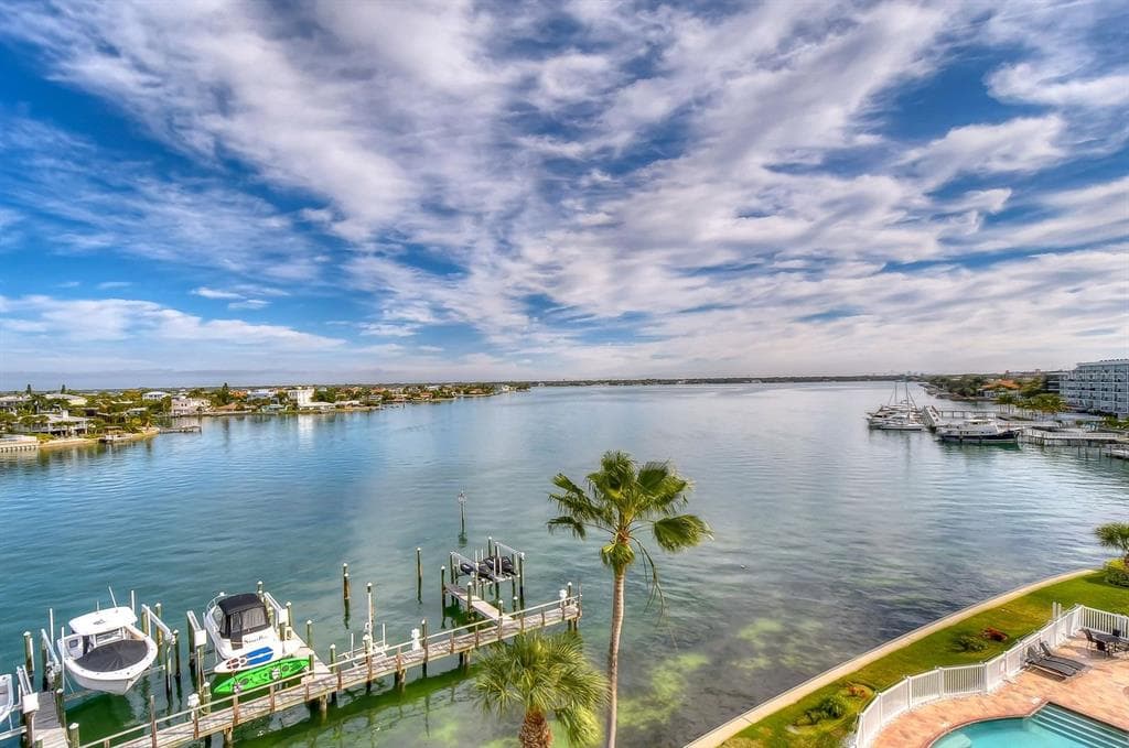 220 108TH AVENUE UNIT 501 TREASURE ISLAND, FL 33706