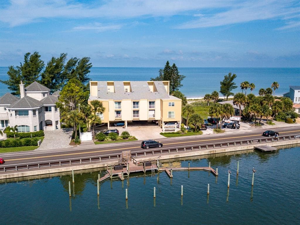 20204 GULF BOULEVARD UNIT 4