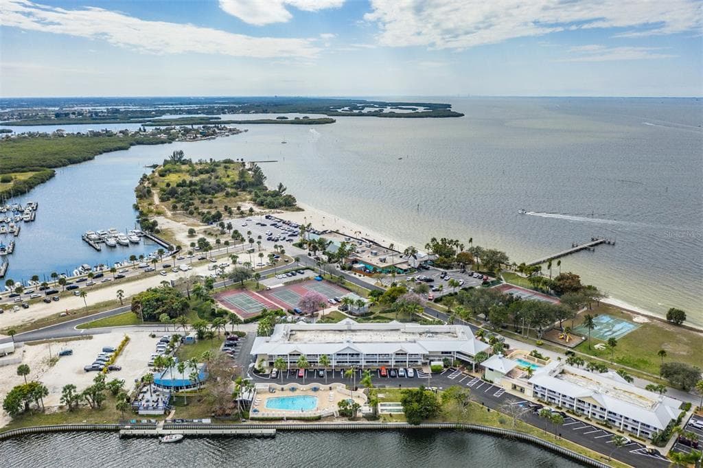 611 DESTINY DRIVE UNIT 516 RUSKIN, FL 33570