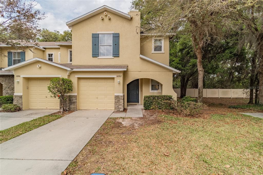 10912 KENSINGTON PARK AVENUE RIVERVIEW, FL 33578