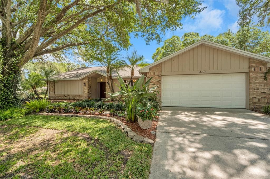2322 LANDING WAY