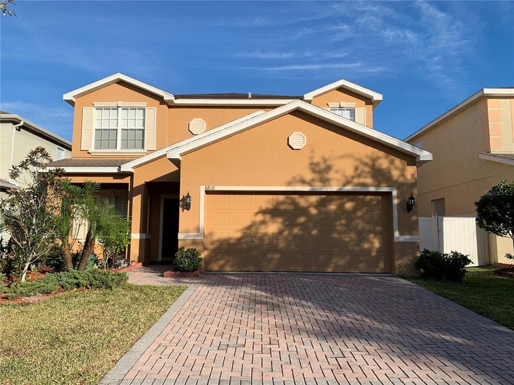 8810 CAMERON CREST DRIVE TAMPA, FL 33626