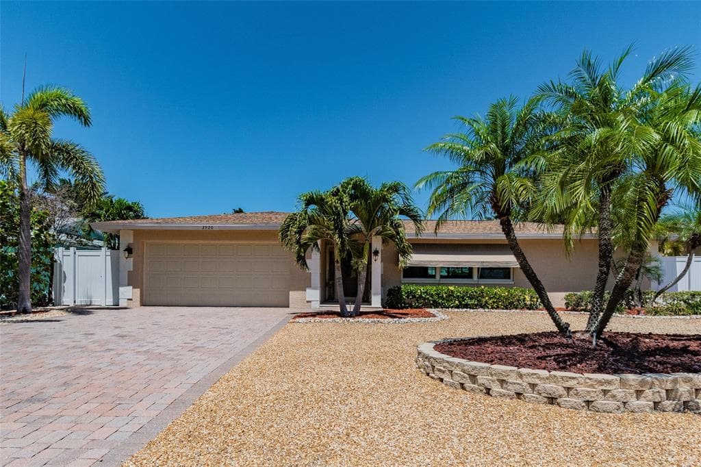 2920 ALTON DRIVE