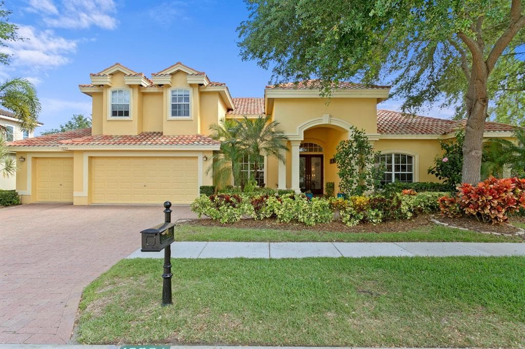 10224 GOLDEN EAGLE DRIVE
