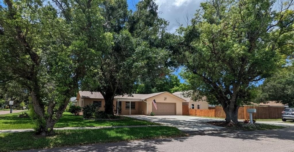 377 3RD STREET NW LARGO, FL 33770