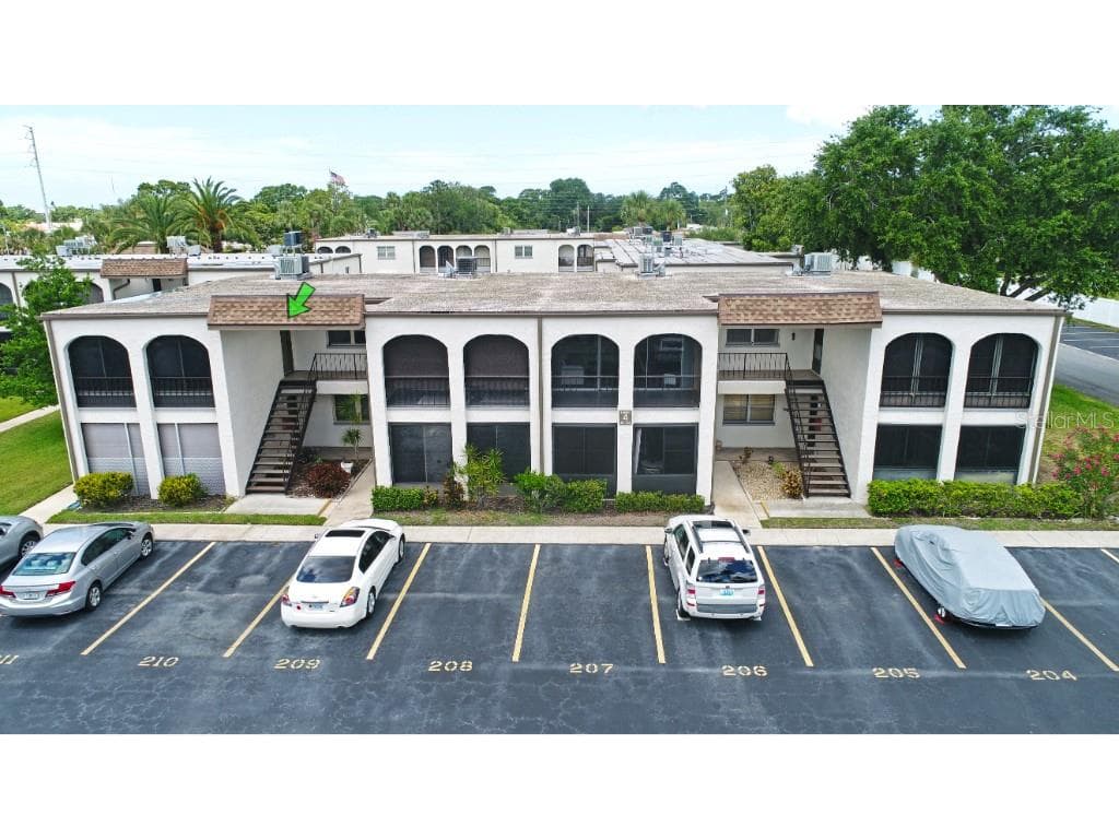 7701 STARKEY ROAD UNIT 208 SEMINOLE, FL 33777