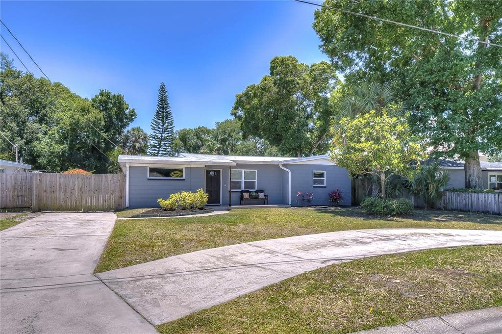 4416 W PRICE AVENUE